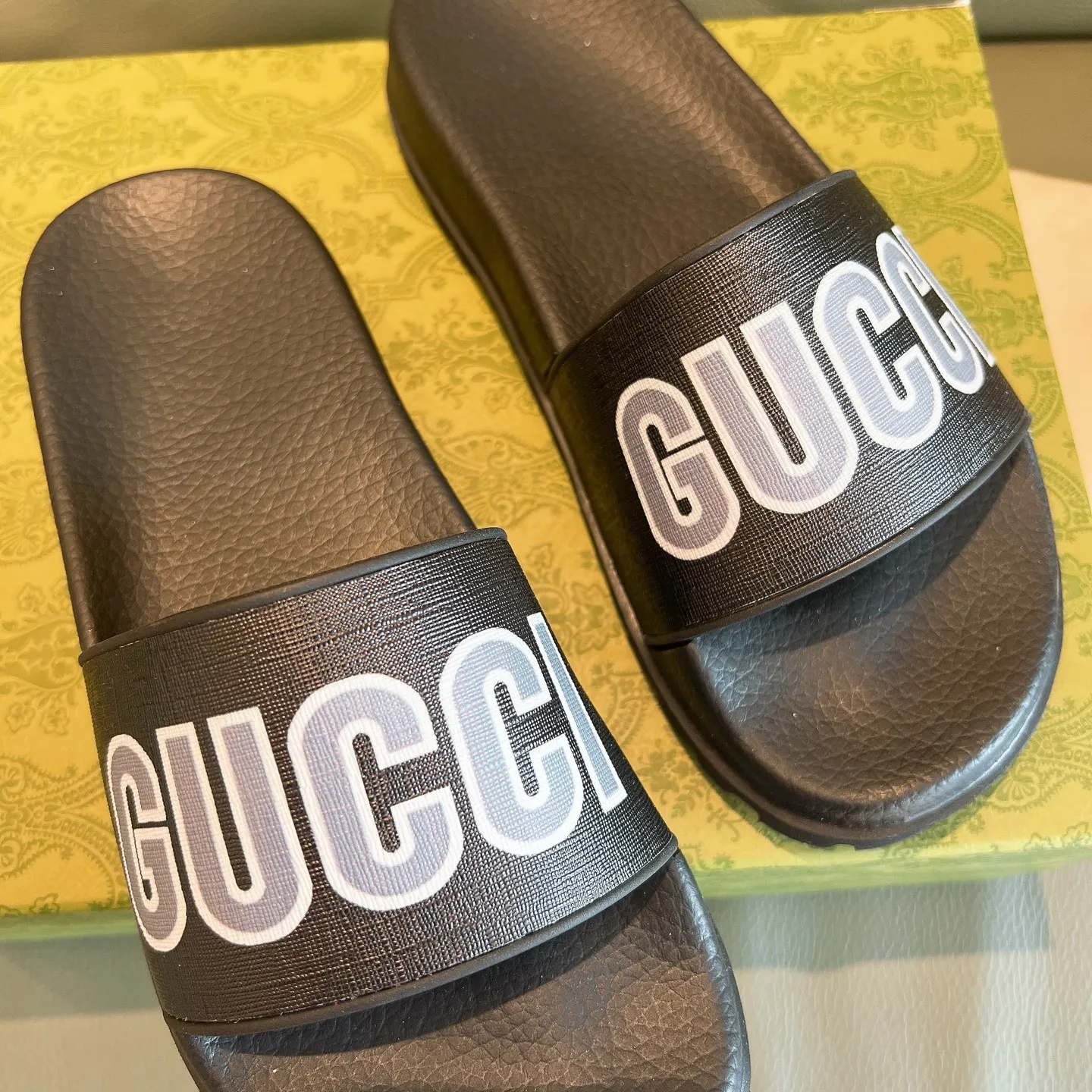 Men's Men's Shoes 130🐮🐮Gucci Gucci Slippers Gucci 2024 latest beach sandals slippers Original molding double G LOGO Original molding consistent Outsole: Men's Men's Shoes u double-layer outsole Size: 35-46